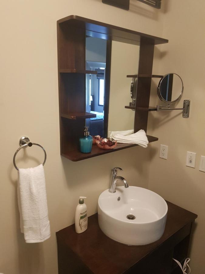 B&B Grand Rockies Resort 2Br 1Pullout Canmore Ngoại thất bức ảnh